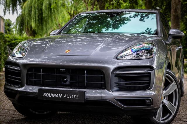 Porsche CAYENNE 3.0 E-Hybrid PDCC 22" Soft Close Vierwielbesturing Matrix Pano