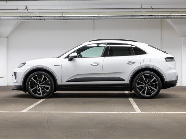 Porsche MACAN 4
