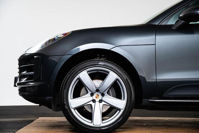 Porsche MACAN 2.0 Panoramadak - Stuurbekrachtiging Plus - Bestuurdersstoelgeheugen pakket - Licht Comfort Pakket - Stoelverwaming voor/achter - BOSE - GT sportstuurwiel - Verkeerstekenherkenning - Achteruitrijcamera -