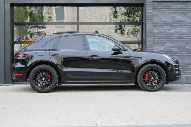 Porsche MACAN 3.0 GTS | PANO | LUCHTVERING | SPORT CHRONO | CAMERA | STOELVERWARMING |