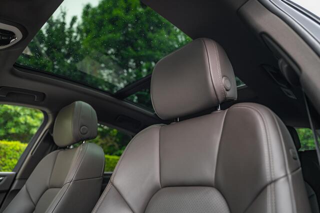 Porsche MACAN 2.0 252pk | Panorama | Camera | ACC | PASM | AppleCarplay