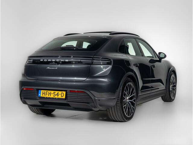 Porsche MACAN 4