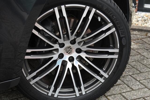 Porsche MACAN 2.0 PDK Pano Bose 21inch Adp-zetels Carplay Optic-black