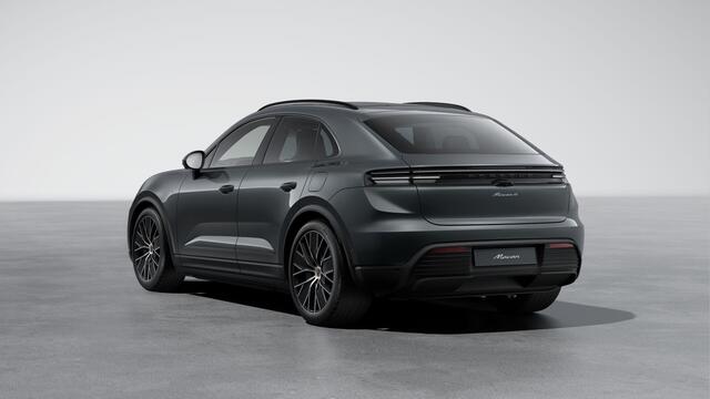 Porsche MACAN 4
