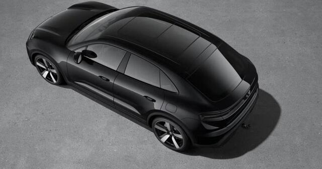 Porsche MACAN 4