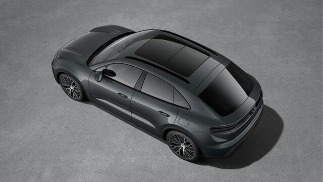 Porsche MACAN 4