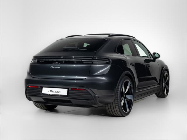 Porsche MACAN 4