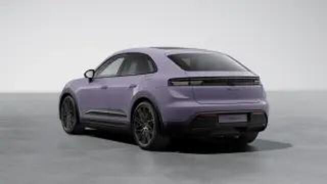 Porsche MACAN 4