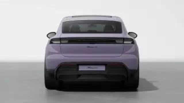 Porsche MACAN 4