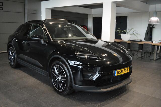 Porsche MACAN 4 100 kWh navi pano cruise camera sport chrono 20 inch !!