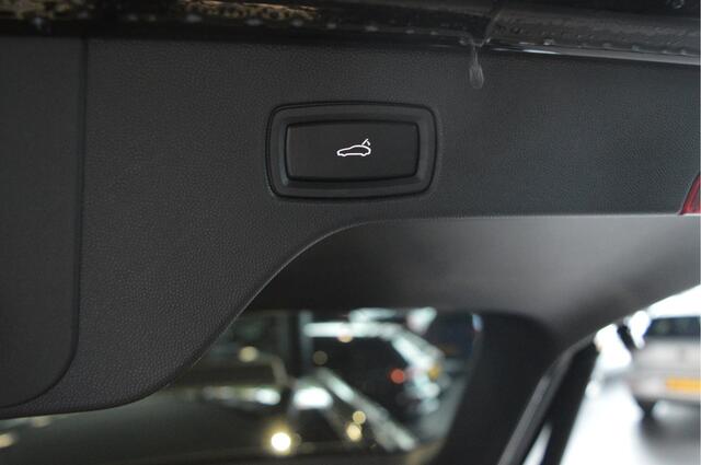 Porsche MACAN 4 100 kWh navi pano cruise camera sport chrono 20 inch !!