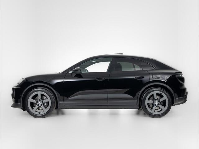 Porsche MACAN 4