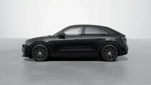 Porsche MACAN 4
