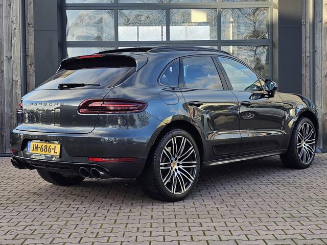 Porsche MACAN 3.6 Turbo | Sport-chrono | Pano | PDLS+ | Trekhaak | Luchtvering | Leder | Stoelverwarming voor & achter | Stoelventilatie | Vol |