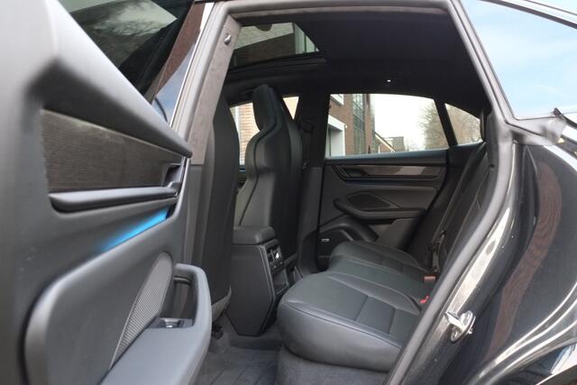 Porsche MACAN Turbo 100 kWh Panoramadak, ACC, 360° Camera