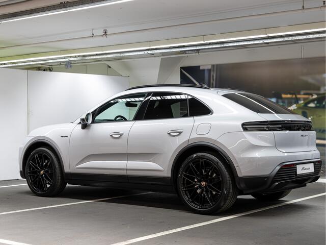 Porsche MACAN 4