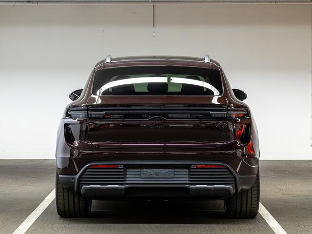 Porsche MACAN Turbo 100 kWh