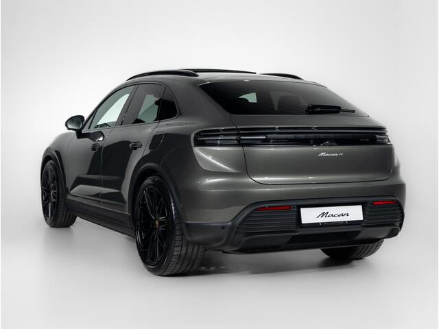 Porsche MACAN 4