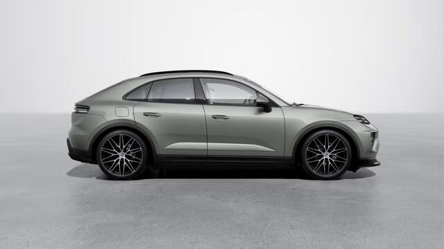 Porsche MACAN 4