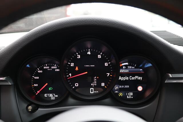 Porsche MACAN 2.0 | ACC | Panoramadak | Inc BTW | 21'' | Sportchrono | Bose | Stoelventilatie | Elek. trekhaak | CarPlay | Luchtvering | Camera | Memory seats | Lederen bekleding | Alarm klasse 5 | Standkachel