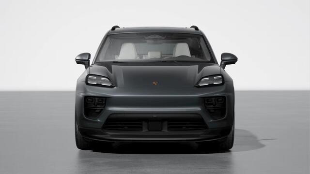 Porsche MACAN 4