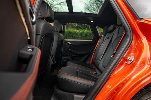 Porsche MACAN 2.0 265pk | BOSE | Carplay | Pano | 21inch | Camera | 1e Eig.