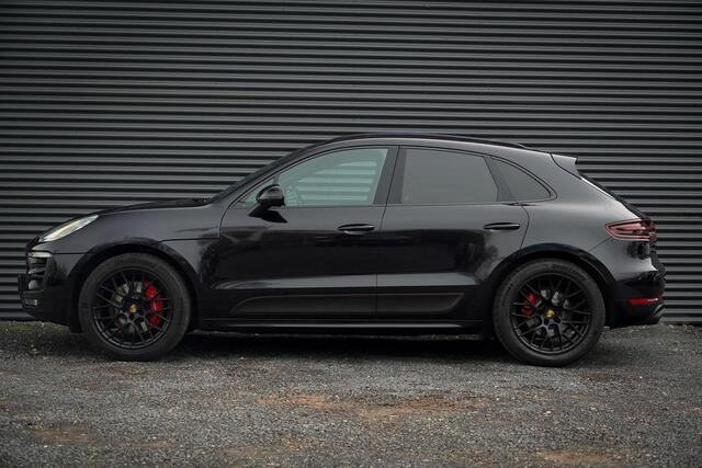 Porsche MACAN 3.0 GTS / Pano / Luchtvering / Trekhaak / Sportstoelen / Carplay