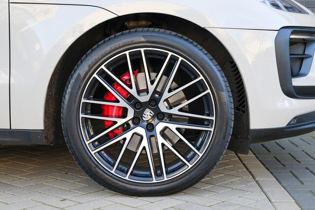 Porsche MACAN 2.9 S | FACELIFT | SPORTCHRONO | PANO | MEMORY | BOSE | LUCHTVERING | SPORTUITLAAT | DODEHOEK | ELEK TREKHAAK |