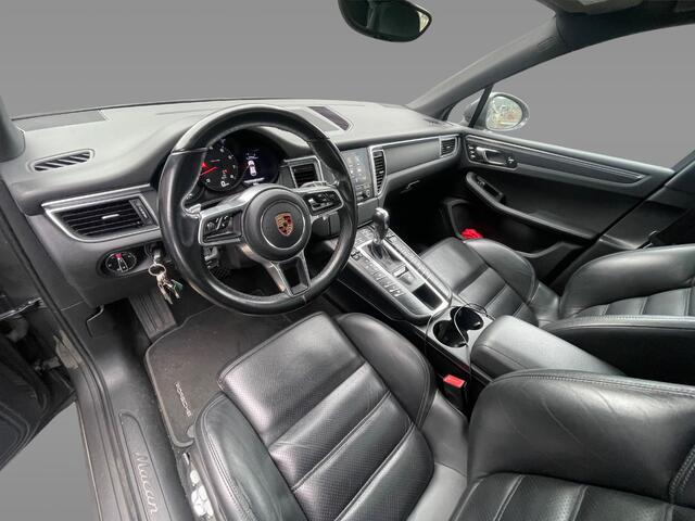 Porsche MACAN 2.0 / Panoramadak / Camera / Adaptieve stoelen / Sportchrono / 19'' / Navigatie / Bose / Stoelverwarming / Cruise Control