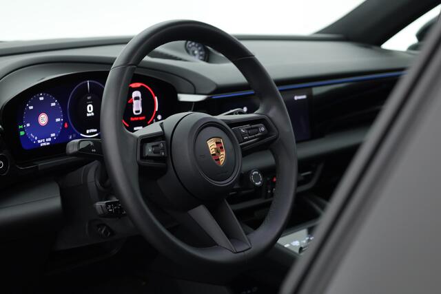 Porsche MACAN 4 100 kWh | Sport Chrono | Pano | Adapt. Cruise | Memory Seats | Camera | Apple CarPlay