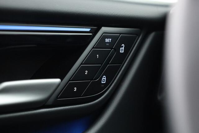 Porsche MACAN 4 100 kWh | Sport Chrono | Pano | Adapt. Cruise | Memory Seats | Camera | Apple CarPlay