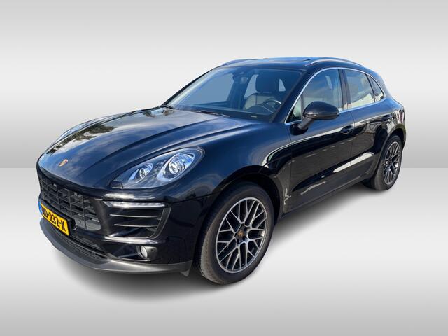 Porsche MACAN 2.0 / 1e Eign. / Trekhaak / Panoramadak / Camera / Luchtvering / Leder / 20'' / Dodehoek / DAB / Stoelverwarming / Cruise Control