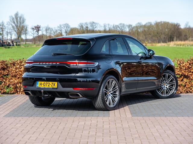 Porsche MACAN 2.0T PDK Aut. NW model | Volleder | 21" LM turbo classic | Panodak | CarPlay | Stoelverw | Parkpack | Trekhaak | Org NL & dealer onderhouden!