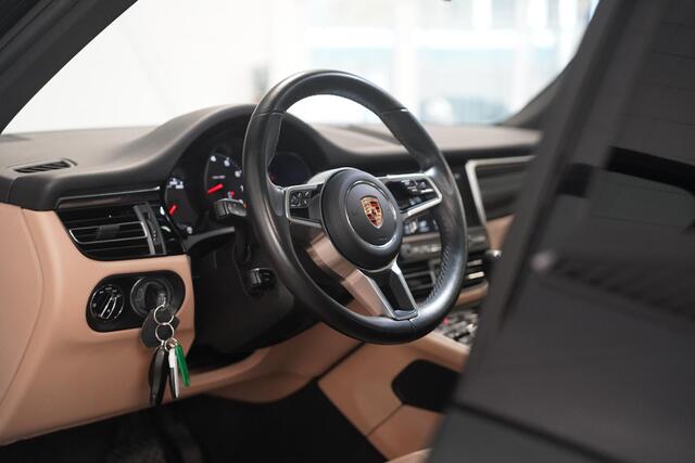 Porsche MACAN 2.0 | Pano | Memory | Stoelverwarming | DAB+ | Camera