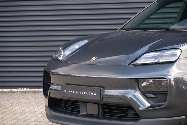 Porsche MACAN 4 100 kWh | Bose | Schuifkanteldak | 14 weg stoelverstelling | Trekhaak | Luchtvering