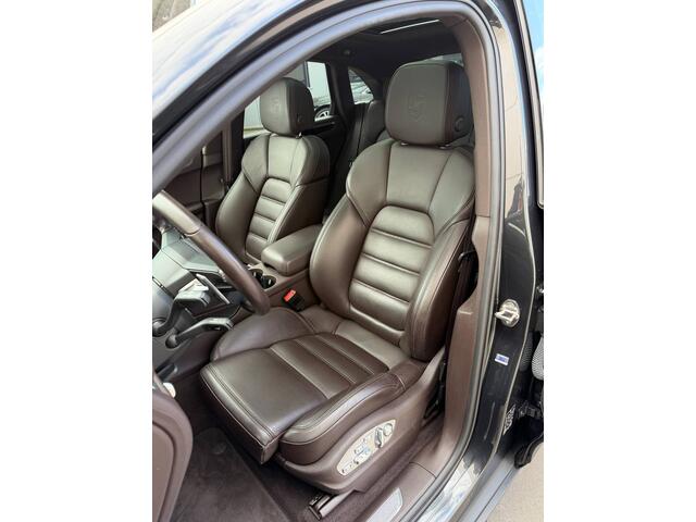 Porsche MACAN 3.0 S Luchtvering-Sport chrono-ACC-Pano-21"-Keyless-18 V Stoelen