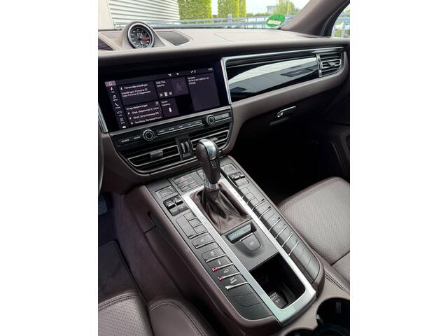 Porsche MACAN 3.0 S Luchtvering-Sport chrono-ACC-Pano-21"-Keyless-18 V Stoelen