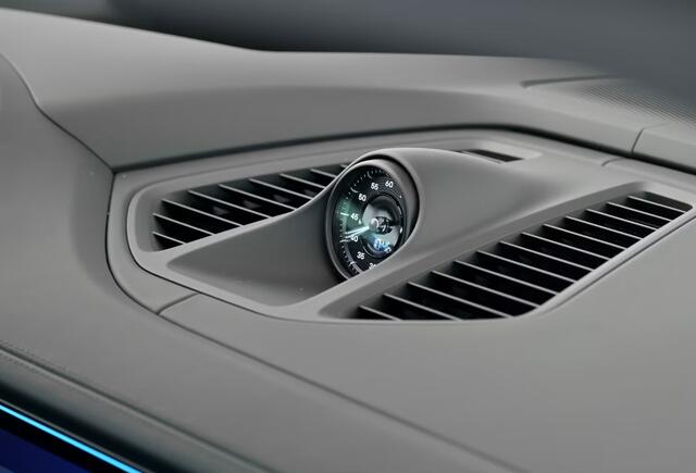 Porsche MACAN GTS 100 KWH Sport Design ACC Pano Matrix PASM 360 Stoelvent SportChrono Headup Achterasb Memory