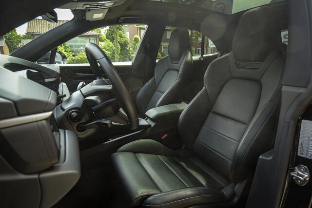 Porsche MACAN 4 100 kWh l luchtvering l Pano l Matrix Led