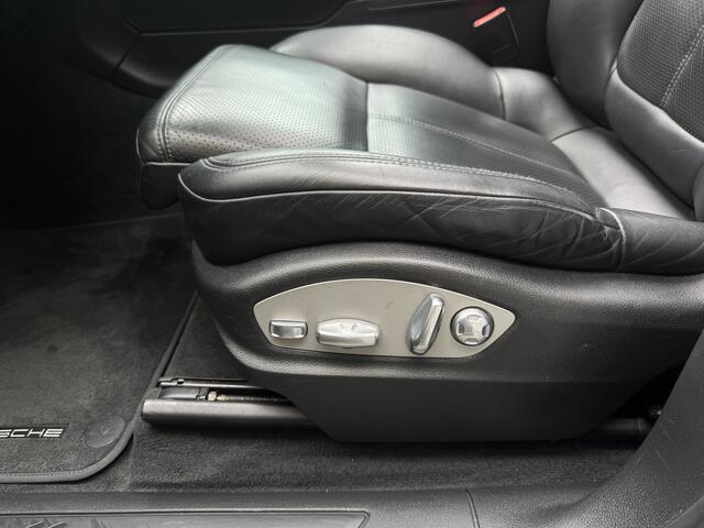 Porsche MACAN 2.0, Pano, CarPlay