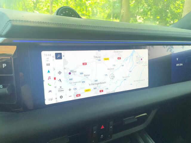 Porsche MACAN 4 100 kWh Panorama Luchtvering Matrix Passenger Display