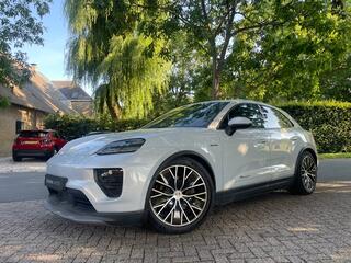 porsche-macan-4-100-kwh-panorama-lu