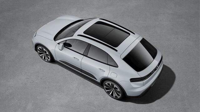 Porsche MACAN 4