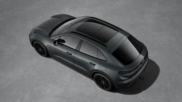 Porsche MACAN 4