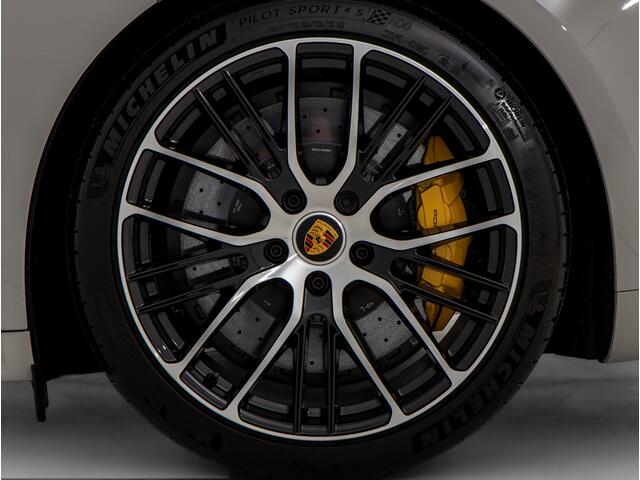 Porsche PANAMERA Turbo S E-Hybrid Sport Turismo