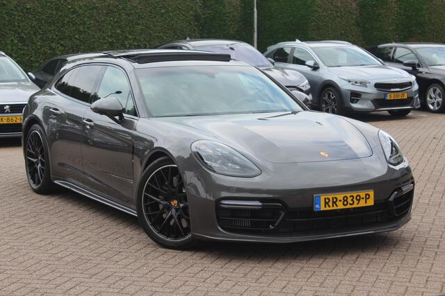 Porsche PANAMERA Sport Turismo 2.9 4 E-Hybrid / Panoramadak / 360Camera / Achterasbesturing / 21'' / Sportdesign + Chrono / Bose / Sportuitlaat / Luxe Leder / DAB / Stuurverwarming / Stoelverwarming 4x / Navigatie / DAB / Cruise Control