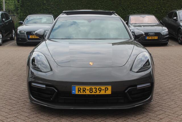 Porsche PANAMERA Sport Turismo 2.9 4 E-Hybrid / Panoramadak / 360Camera / Achterasbesturing / 21'' / Sportdesign + Chrono / Bose / Sportuitlaat / Luxe Leder / DAB / Stuurverwarming / Stoelverwarming 4x / Navigatie / DAB / Cruise Control