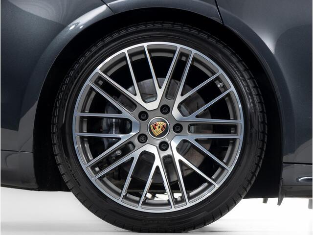 Porsche PANAMERA 4 E-Hybrid Sport Turismo Platinum Edition
