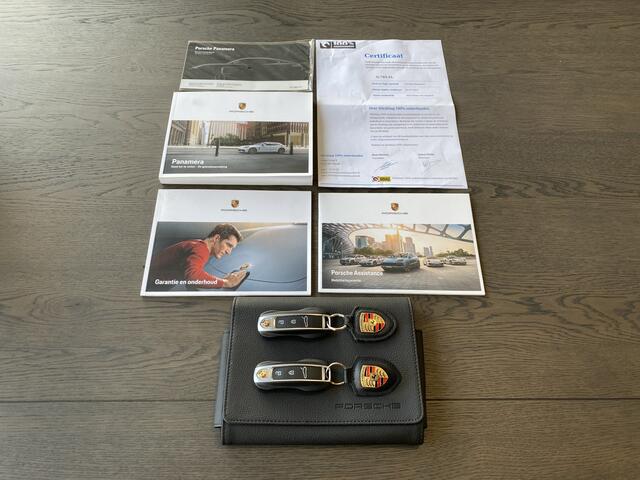 Porsche PANAMERA 4.0 Turbo S E-Hybrid BURMESTER 3D PCCB NL-AUTO PANORAMADAK 680PK PORSCHE-APPROVED GARANTIE 99DKM