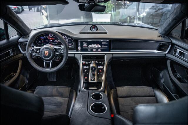 Porsche PANAMERA Sport Turismo 4.0 GTS Sport Chrono l Panorama l Memory l Luchtvering
